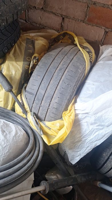 Продам шины 205/55. R-16