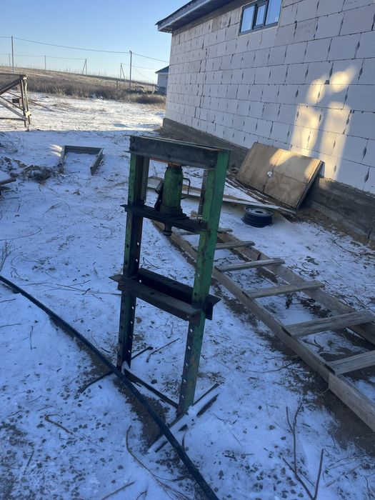 Продам подьемник