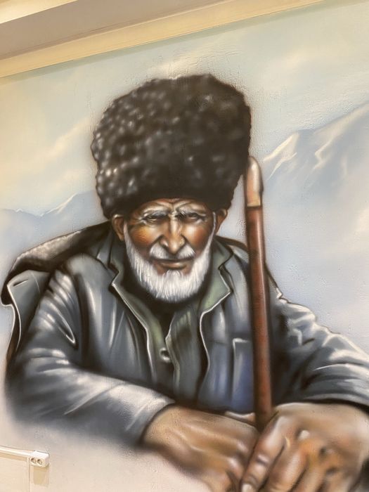 Граффити, Росписи стен, Мурал