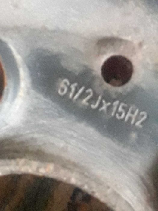 Продавам джанти с гуми 195/65R15