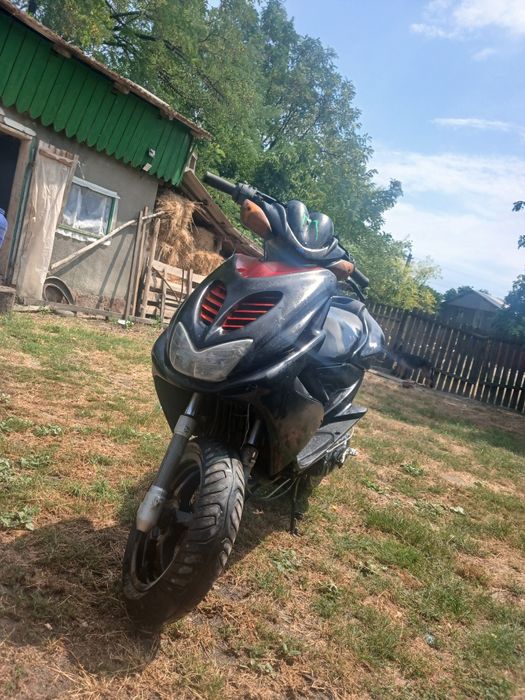 Vand sau schimb yamaha aerox