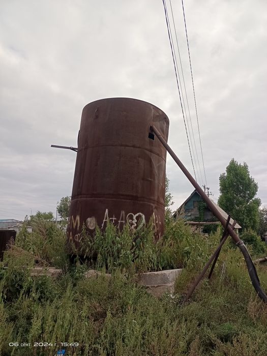 Продам ёмкость 10 - 12 куба