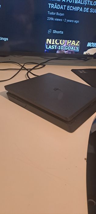 Ps 4 +2 manete+ 5jocuri