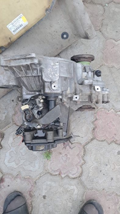 Коробка механика гольф 4 2.3