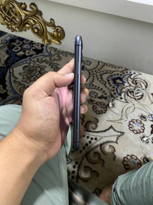 iPhone 11 sotiladi