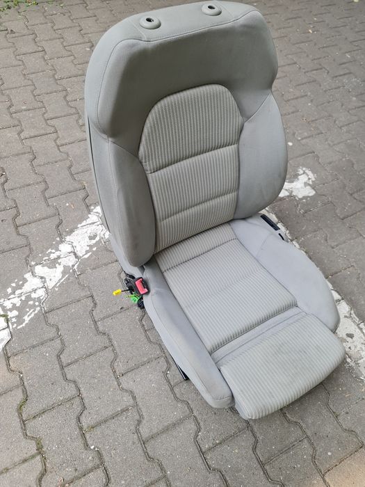 Scaun sofer  audi b6 stare perfecta adaptabil si pe logan