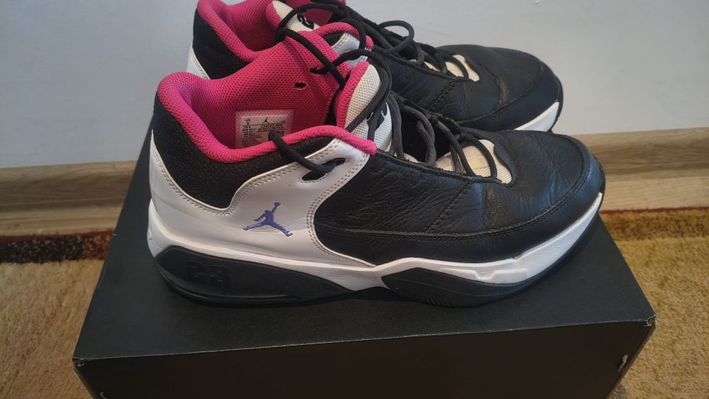 Jordan Max Aura 3