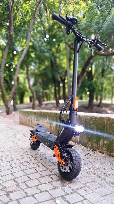 Trotineta electrica NOUA 800w power amortizoare solide roti off road