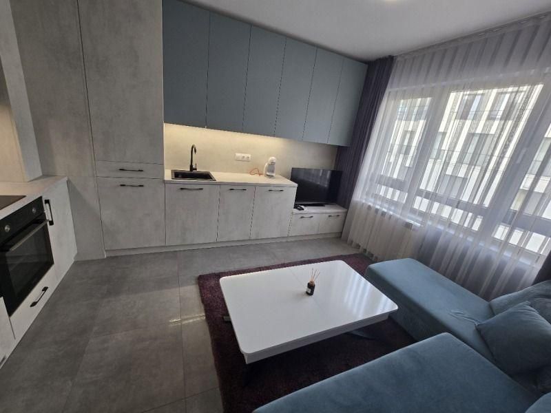 Дава се под наем Двустаен апартамент в София, Хладилника - 55 кв.м за 667.08 € - Снимка #2