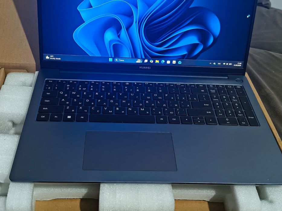 Ноутбук Huawei Matebook D16