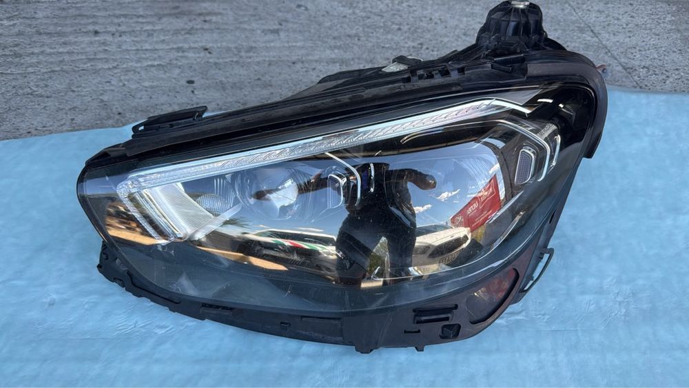 vând far - multibeam led Mercedes E300 w213 - an 2020