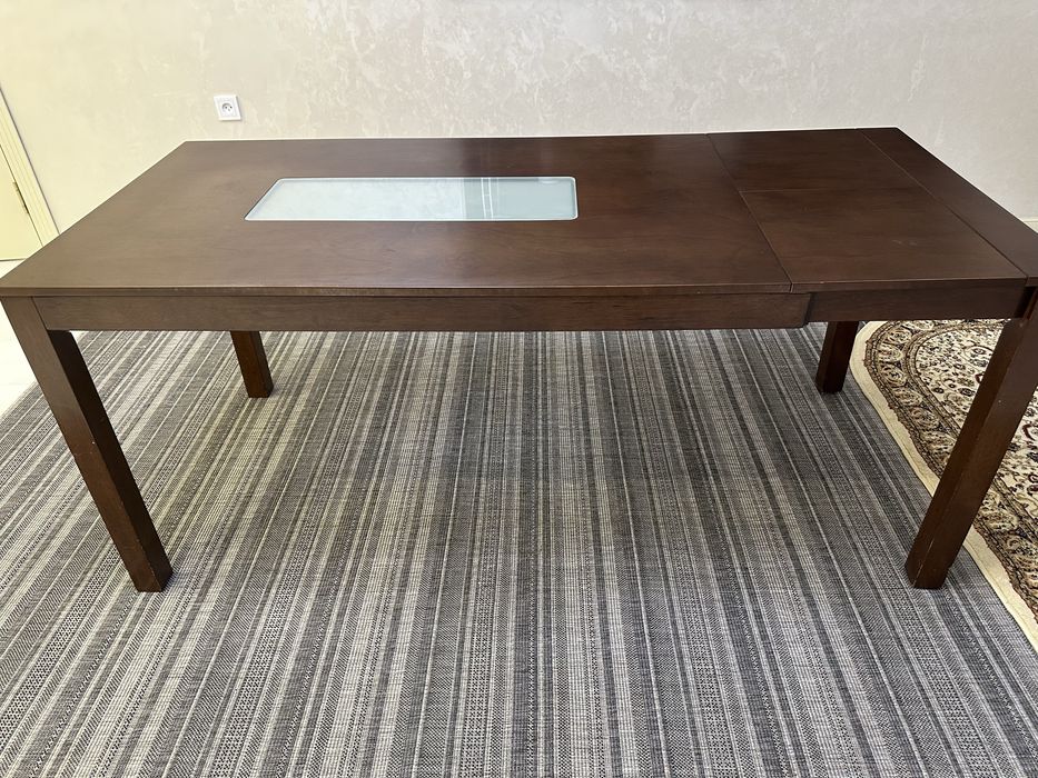 Стол со стульями производства Малайзия