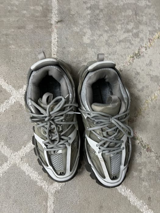 Balenciaga track 1