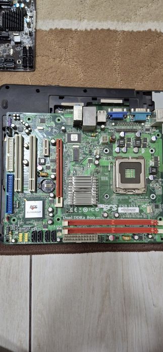 Материнская плата