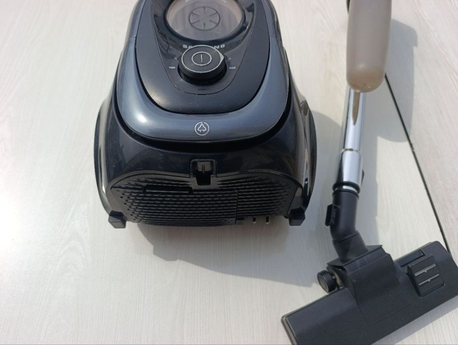 Samsung pelisos sotiladi 1800w