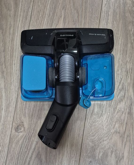 Безкабелна прахосмукачка Philips SpeedPro Max Aqua