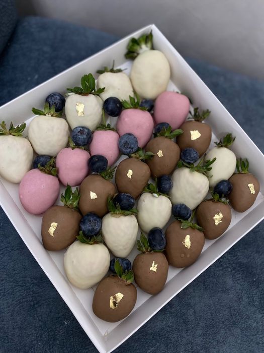 Клубника шоколоде