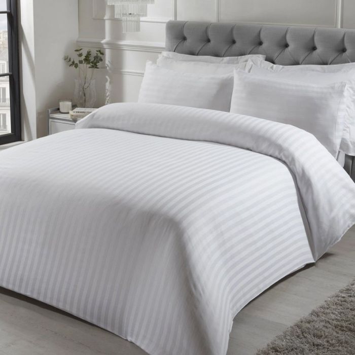 Lenjerie Damasc  de 2 persoane