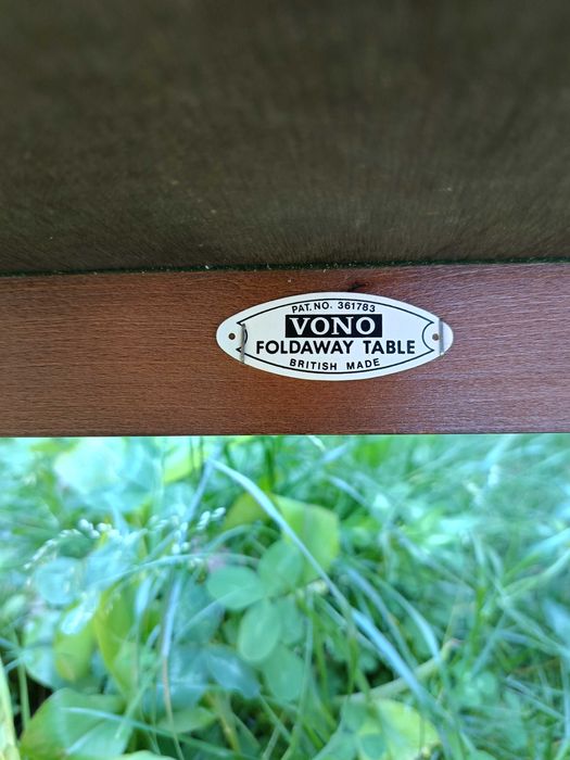Стара английска сгъваема маса за игра на карти