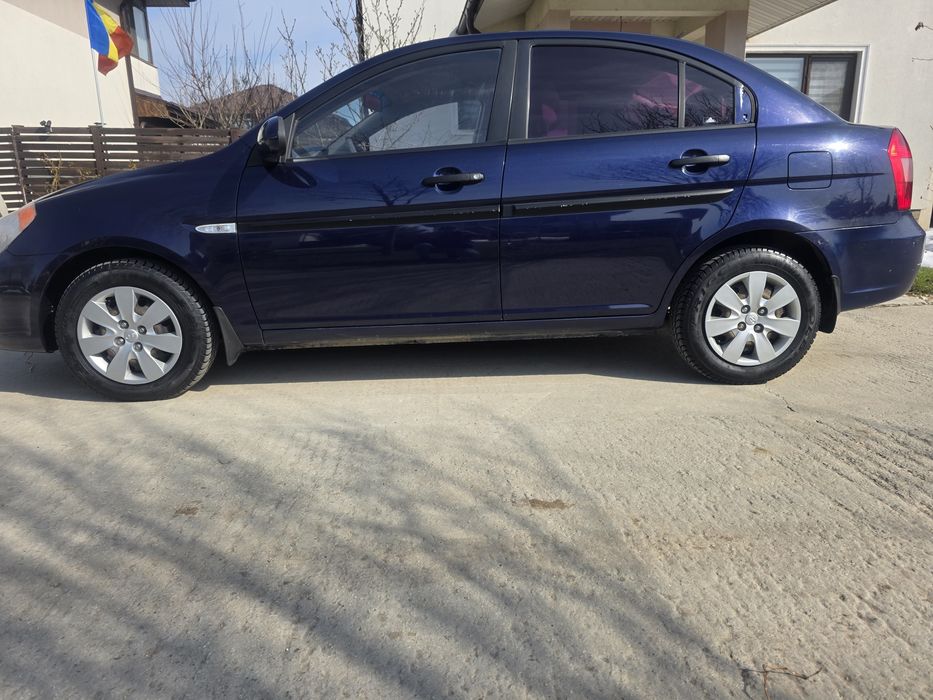Hyundai Accent / 2009