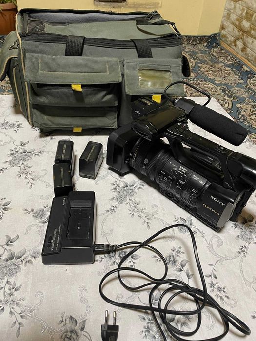 Видеокамера Sony NX3