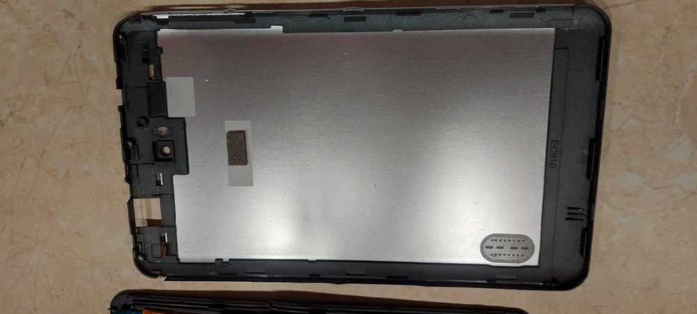 Таблет на части марка Turnus 8 NJOY