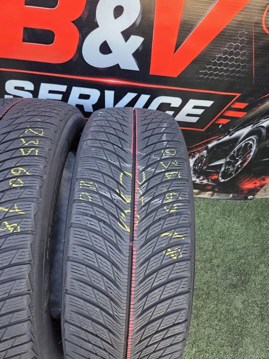 235 60 18 Michelin