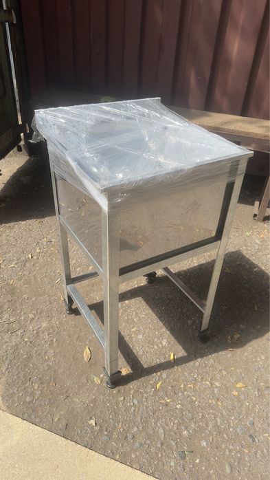 Столы из нержавейки для общепита.