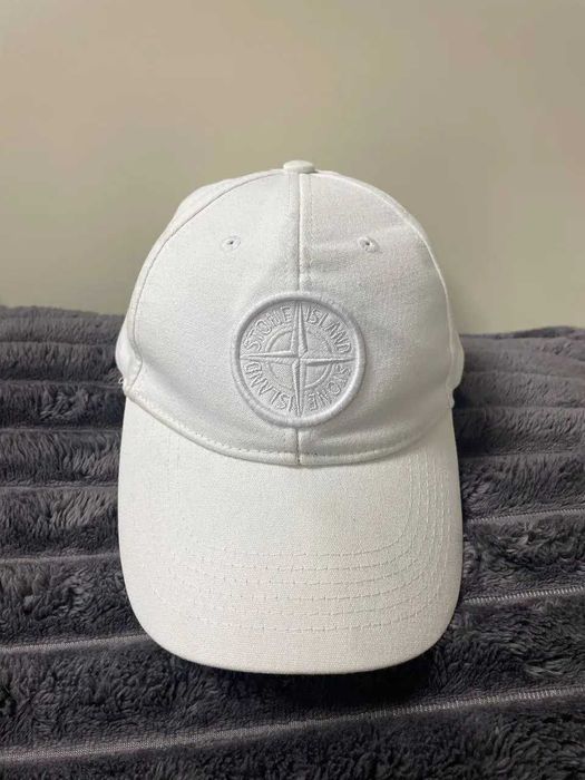 Бяла шапка White cap STONE ISLAND