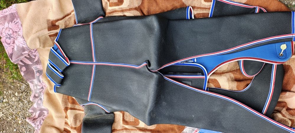 Водолазен костюм