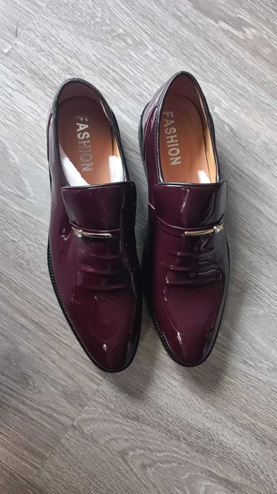 Pantofi bărbătești din piele