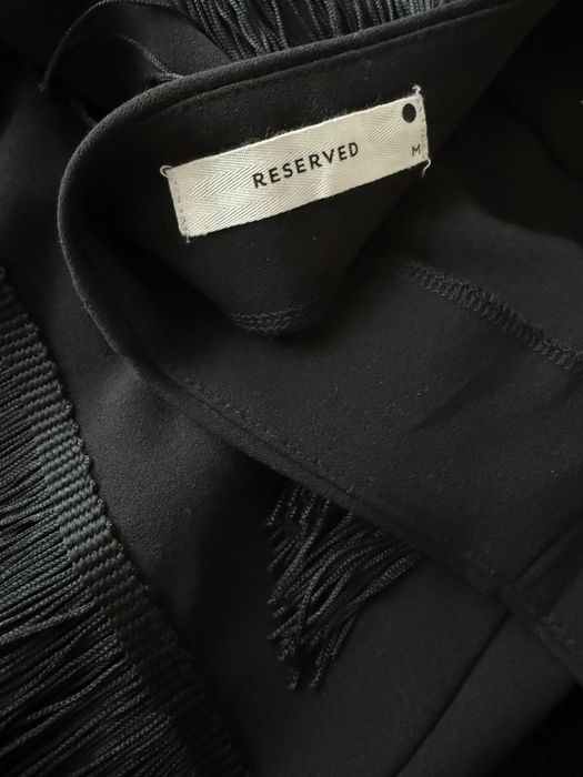 Дамска пола Reserved