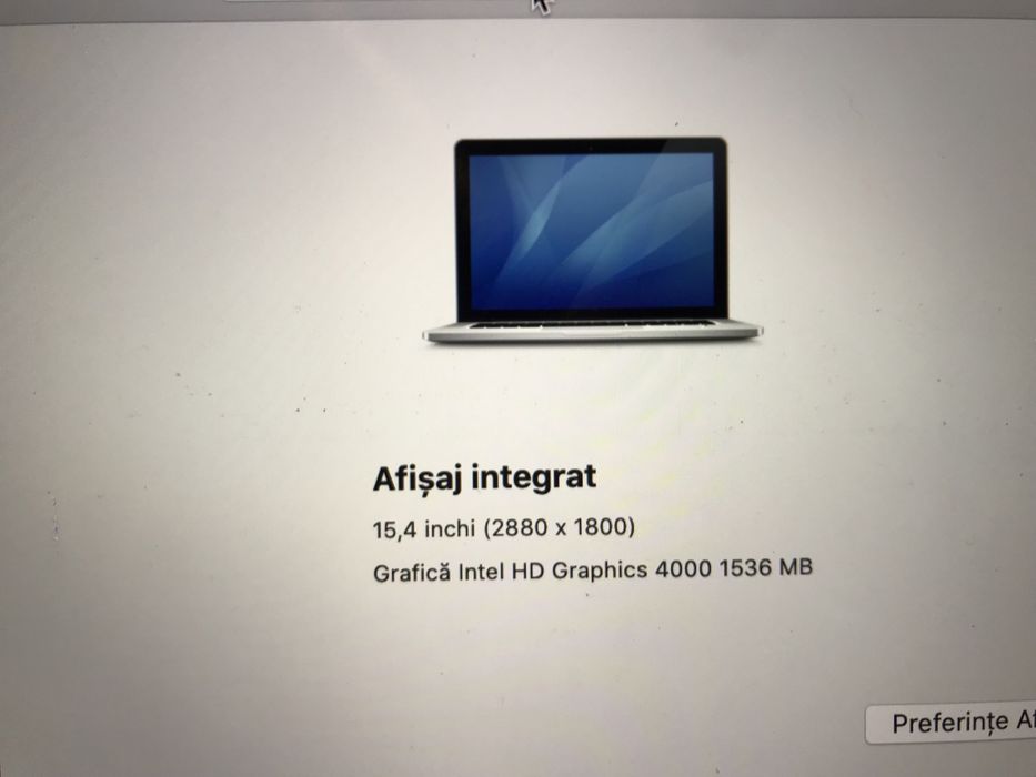 MacBook Pro 15.4 inch 8GB RAM i7 256 GB