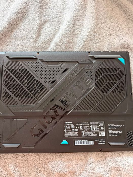 Laptop Gaming GIGABYTE A16