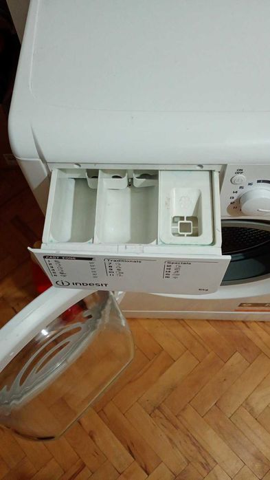 Пералня почти нова