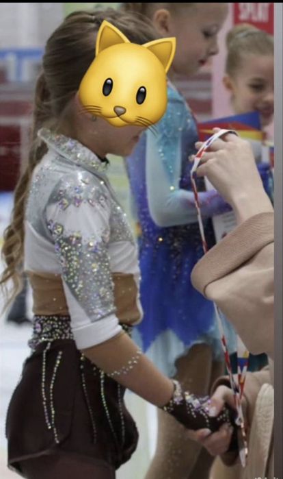 Костюм для фигурного катания