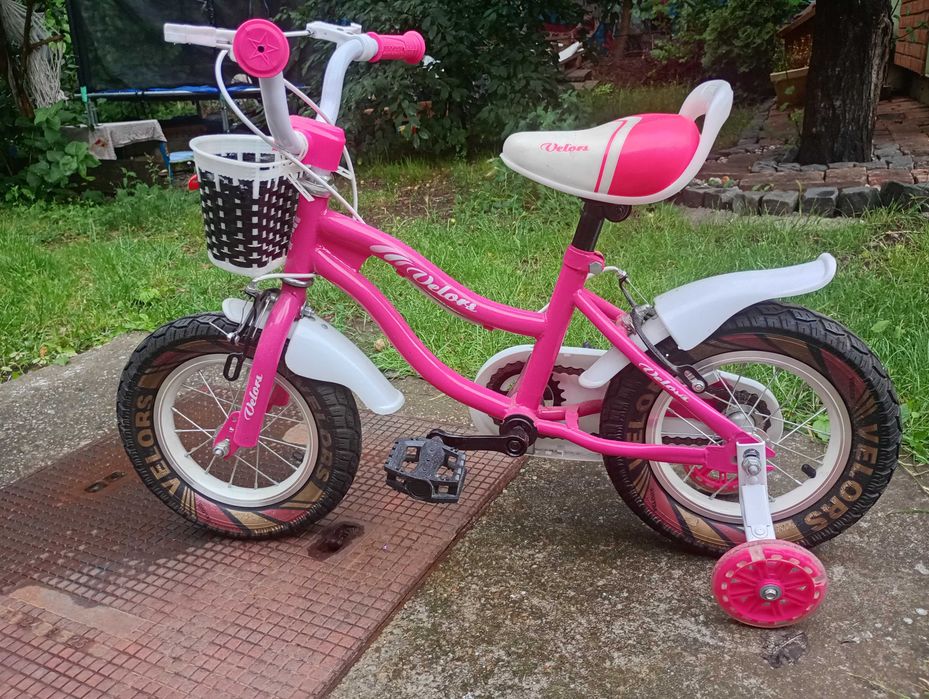 Vând bicicleta și trotineta copii