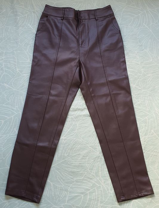 Pantaloni imitație piele