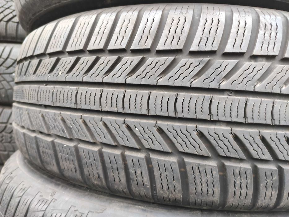 2бр Зимни гуми 215 60 17 - Continental - DOT 2024