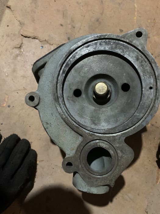 На Евро Камаз помпа  новая