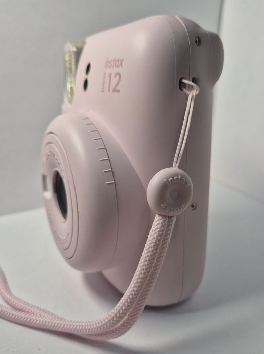 Фотоаппарат INSTAX MINI 12
