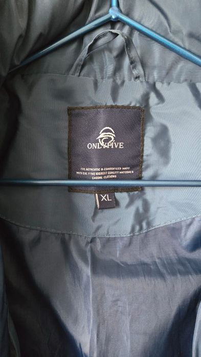 Продам фирменную ветровку