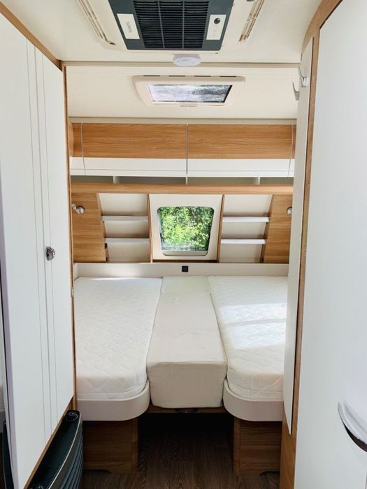 Rulotă Hobby De Luxe 515 UHL, 2022 - 3 paturi mari