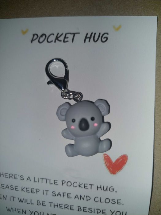 Cadou ursulet koala, Pocket Hug