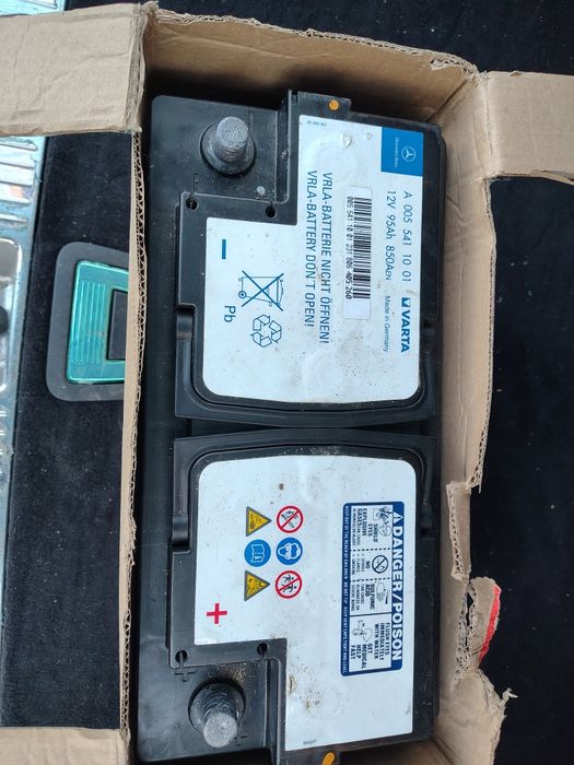 Mercedes Benz Акумулатор 95Ah 850A