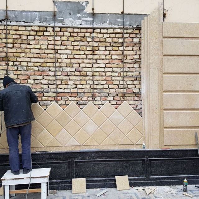 Sokol va travertin tosh