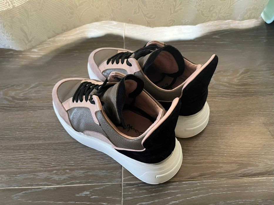 Дамски кецове на платформа от марката Bianki отлично състояние Бианки