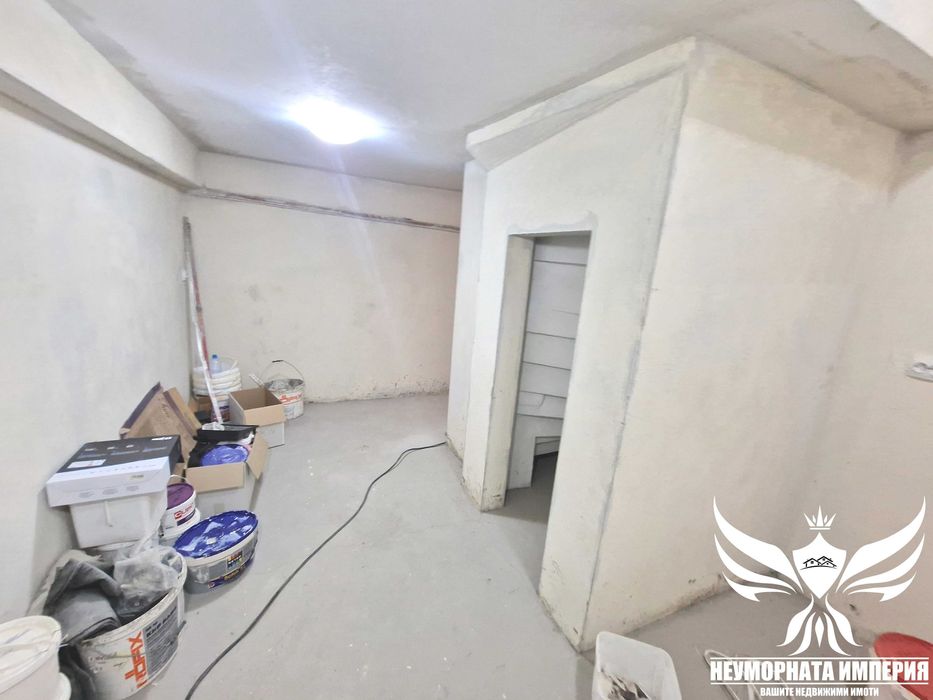 Под наем помещение, ателие, магазин, офис, склад 60кв.м. гр.Асеновград