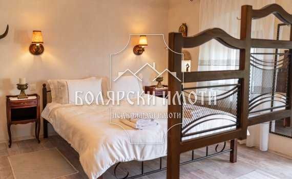 Продава се Къща в Велико Търново, Стара част - 180 кв.м за 1556 €/кв.м - Снимка #4