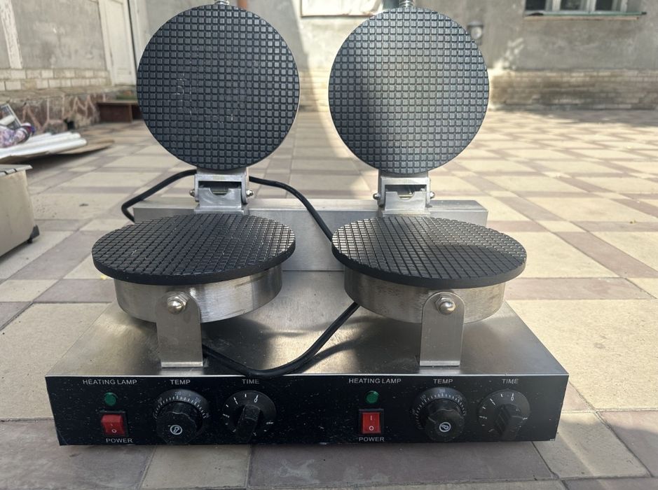 Двойной тостер вафельница.